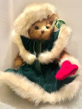 NEW 'Ivana B. Merry' Bearington Bear Collection. Velvet dress. Holiday Faux Mink